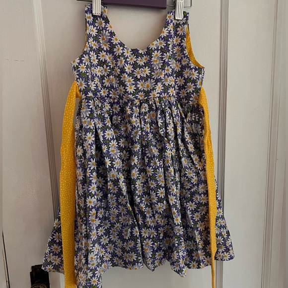 Handmade floral dress - Picture 4 of 4